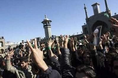 عکس طرفداران موسوی در تشییع جنازه منتظری
